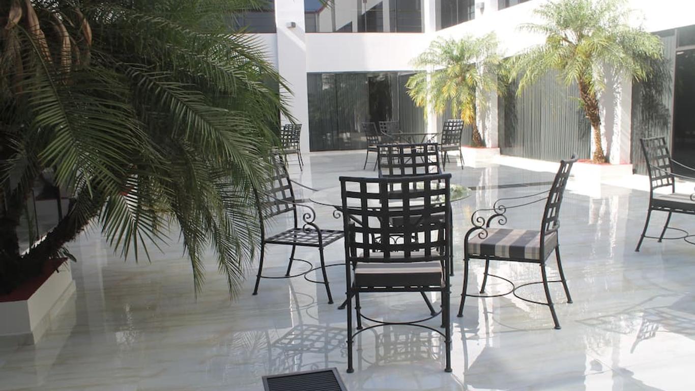 Hotel & Resort Cide