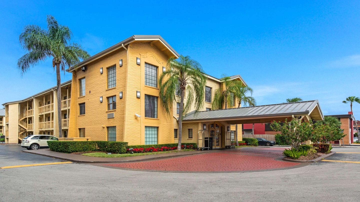 La Quinta Inn by Wyndham Miami Airport North en 58 (̶2̶5̶2̶). Miami