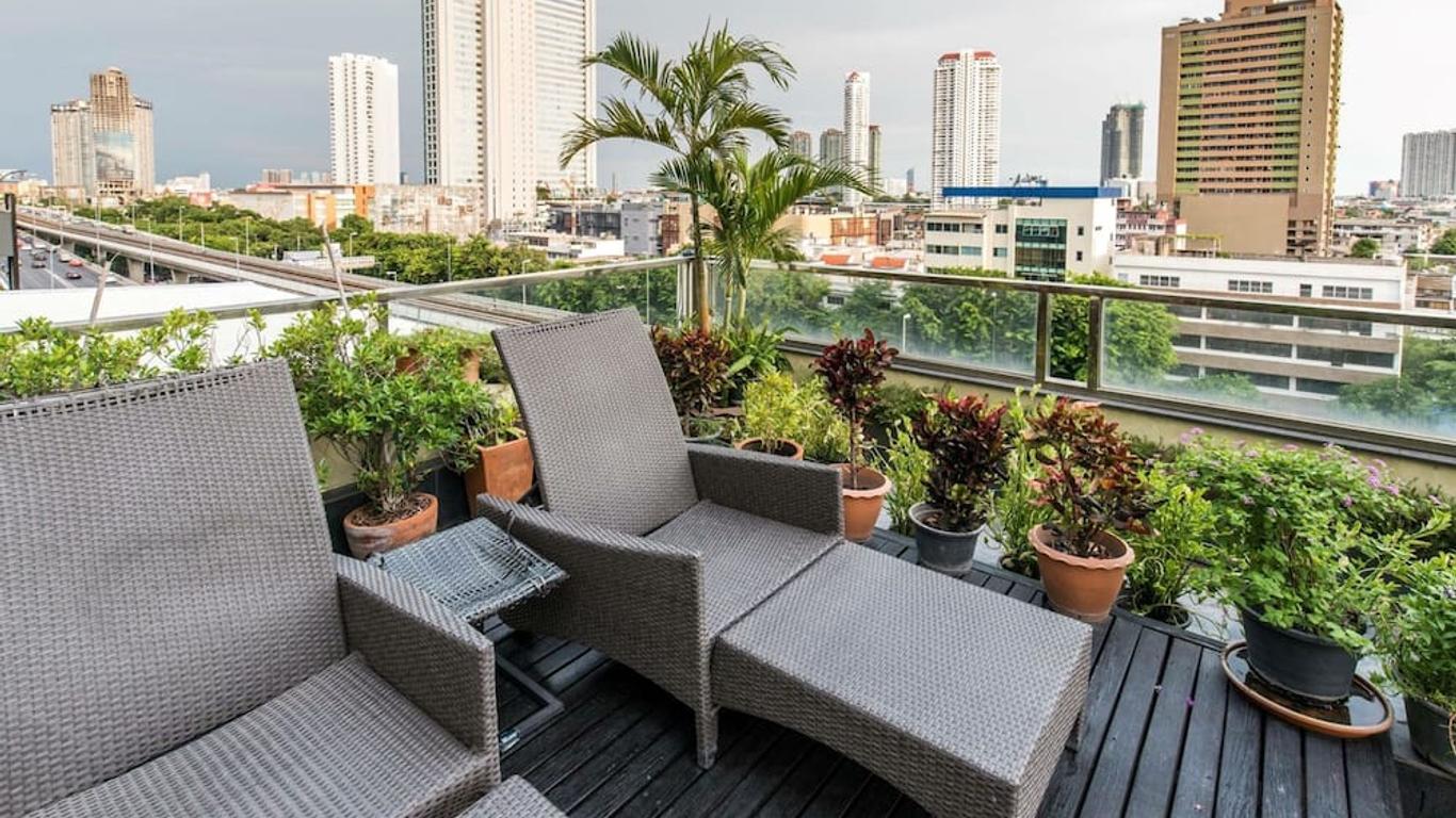 Palette Bella B All Suites Bangkok Hotel
