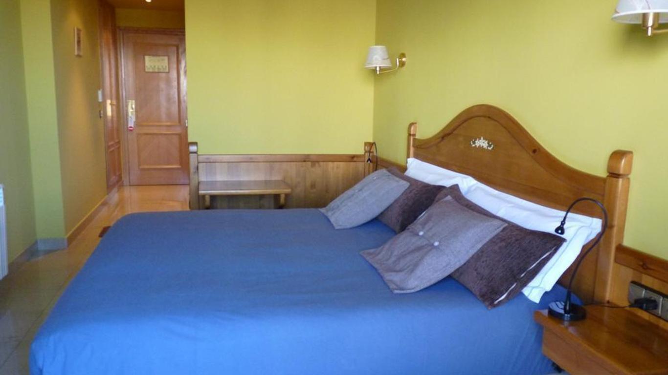 Petit Hotel