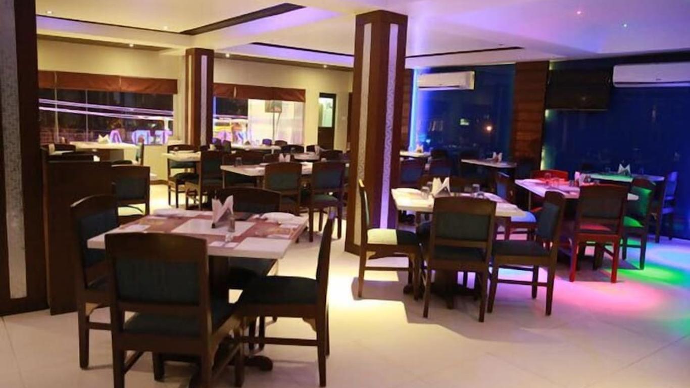 Hotel Nakshatra Inn